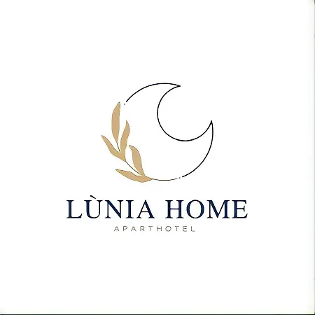 Lunia *